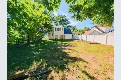 49 Carew Terrace, Springfield, MA 01104 - Photo 16