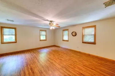 352 Lake Ave., Worcester, MA 01604 - Photo 14