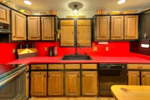 352 Lake Ave, Worcester, MA 01604 - Photo 6