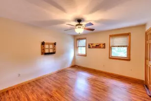 352 Lake Ave, Worcester, MA 01604 - Photo 10