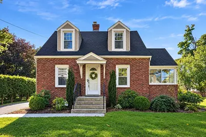 25 Dearborn Street, East Longmeadow, MA 01028 - Photo 1