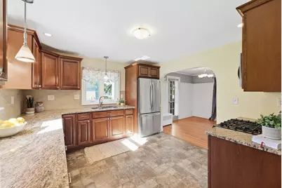 25 Dearborn Street, East Longmeadow, MA 01028 - Photo 8