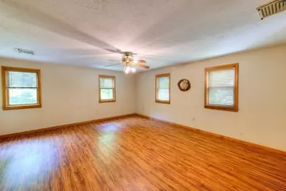 352 Lake Ave., Worcester, MA 01604 - Photo 14