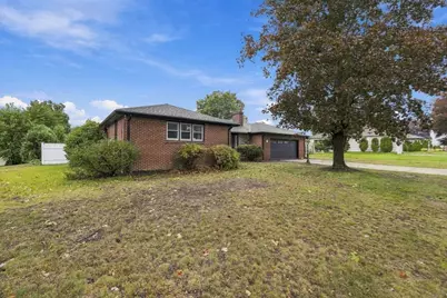 17 Oakridge St, Ludlow, MA 01056 - Photo 32