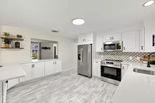 17 Oak Ridge St, Ludlow, MA 01056 - Photo 6