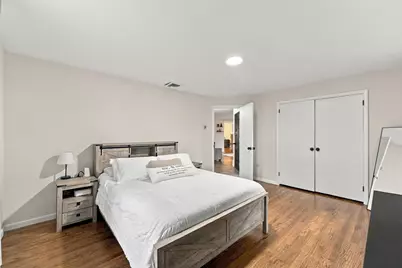 17 Oakridge St, Ludlow, MA 01056 - Photo 16