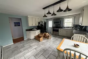 114 Rockway St, New Bedford, MA 02740 - Photo 6