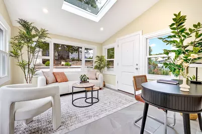 107 Woodley Ave, Boston, MA 02132 - Photo 14