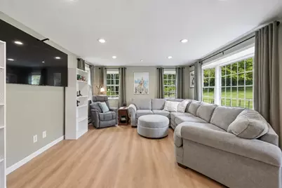 107 Cedar St, Sturbridge, MA 01518 - Photo 12