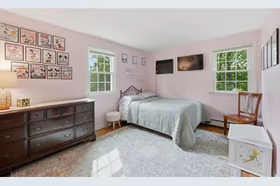 107 Cedar St, Sturbridge, MA 01518 - Photo 14