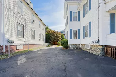 16 Kearney St, Malden, MA 02148 - Photo 2