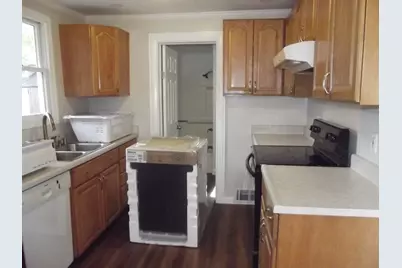 27 Elizabeth St, Lunenburg, MA 01462 - Photo 16