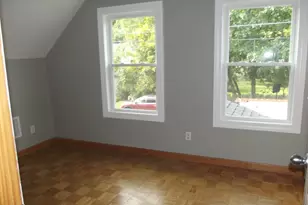 27 Elizabeth St, Lunenburg, MA 01462 - Photo 18