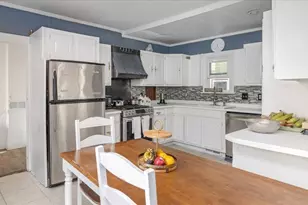 33 9th Ave, Haverhill, MA 01830 - Photo 12