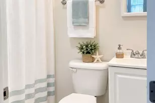 180 Main St, Bridgewater, MA 02324 - Photo 6