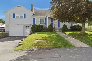 99 Luther Ave, Somerset, MA 02726 - Photo 2