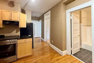2 Arlington St, Cambridge, MA 02140 - Photo 8