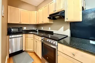2 Arlington St, Cambridge, MA 02140 - Photo 4