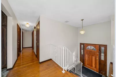 32 Robert Rd, Revere, MA 02151 - Photo 10