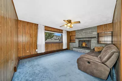 32 Robert Rd, Revere, MA 02151 - Photo 20