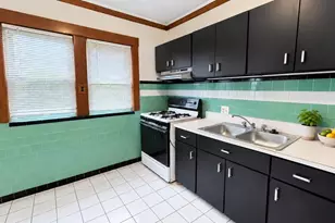 51 Dearborn St, Medford, MA 02155 - Photo 2