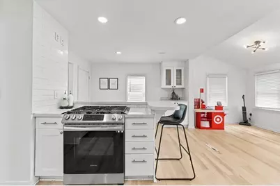 861 Pleasant St, Attleboro, MA 02703 - Photo 6