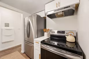 14 Boston St, Somerville, MA 02143 - Photo 12