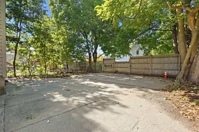 58-60 Bristol St, Springfield, MA 01109 - Photo 6