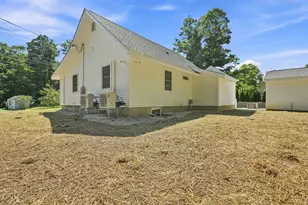 204 River Dr, Hadley, MA 01035 - Photo 28