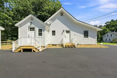 204 River Dr, Hadley, MA 01035 - Photo 2