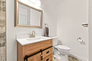 204 River Dr, Hadley, MA 01035 - Photo 12