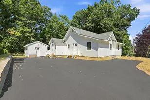 204 River Dr, Hadley, MA 01035 - Photo 1