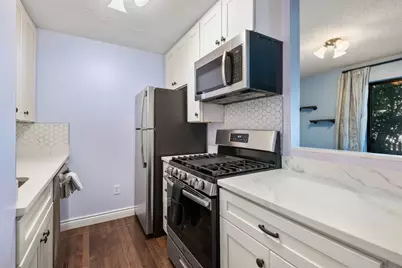 129 Lowell Street #4, Peabody, MA 01960 - Photo 6