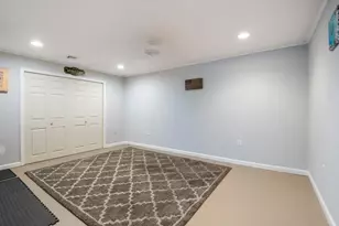 129 Lowell St, Peabody, MA 01960 - Photo 30