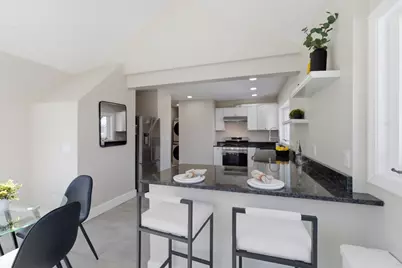 15 S Fairview St #3, Boston, MA 02131 - Photo 8