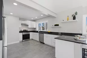 15 S Fairview St, Boston, MA 02131 - Photo 2