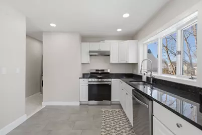 15 S Fairview St #3, Boston, MA 02131 - Photo 6