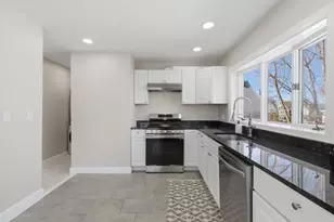 15 S Fairview St, Boston, MA 02131 - Photo 6