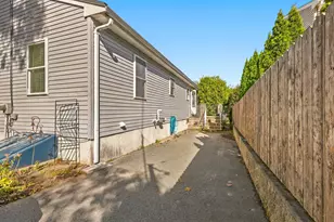 739 County St, New Bedford, MA 02740 - Photo 32