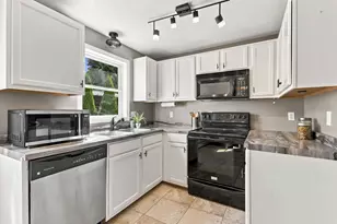 739 County St, New Bedford, MA 02740 - Photo 20