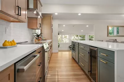 225 W Plain St, Wayland, MA 01778 - Photo 8