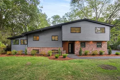 225 W Plain St, Wayland, MA 01778 - Photo 2