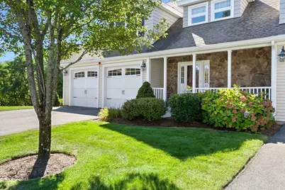 35 Peaslee Circle #35, Middleton, MA 01949 - Photo 2