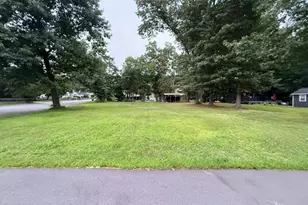 60 Wakefield Ave Webster Lake, Webster, MA 01570 - Photo 2