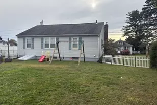 88 Cedar St, Ludlow, MA 01056 - Photo 6