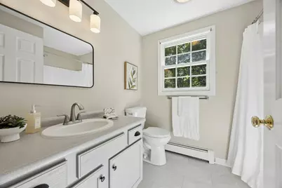 48 June St, Northbridge, MA 01534 - Photo 24