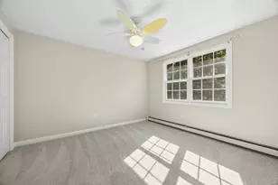 48 June St, Northbridge, MA 01534 - Photo 28