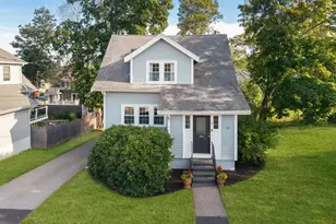 37 Arborway Dr, Braintree, MA 02184 - Photo 2