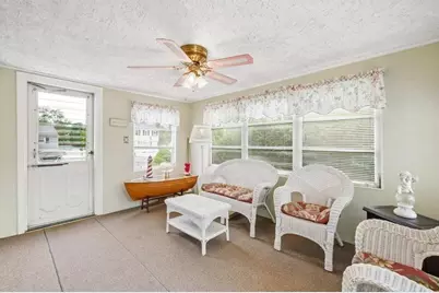 741 Varnum Ave, Lowell, MA 01854 - Photo 4