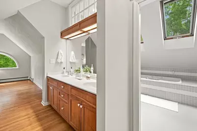 52 W Elm St, Hopkinton, MA 01748 - Photo 20